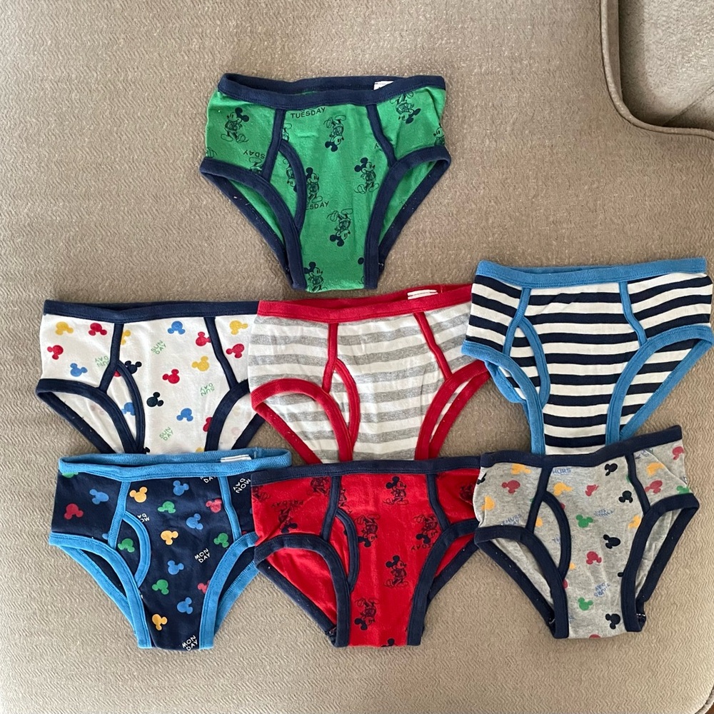 GAP x DISNEY MULTICOLOURED UNDERWEAR SET